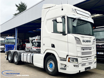 Cab chassis truck SCANIA R 580