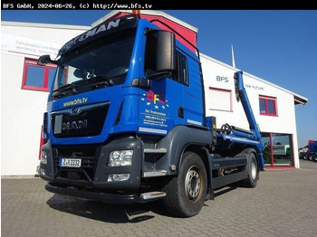 Skip loader truck MAN TGS 18.460