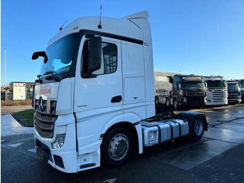 Tractor unit MERCEDES-BENZ Actros 1842