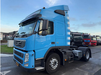 Tractor unit VOLVO FM 330