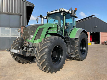 Farm tractor FENDT 824 Vario