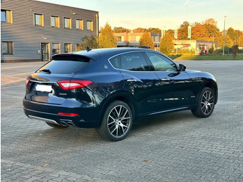 Car Maserati Levante Q4 GranLusso: picture 2