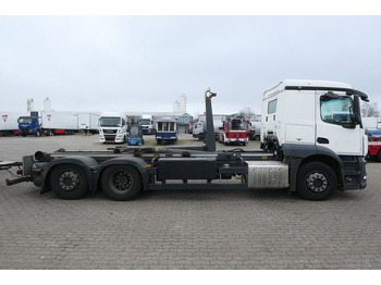 Hook lift truck Mercedes-Benz 2543 L Actros 6x2, Meiller RK 20.70, Voll-Luft: picture 2