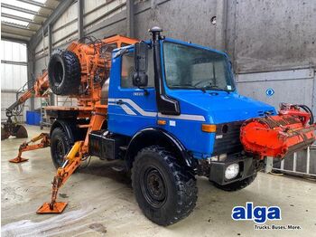 Crane truck UNIMOG U1450