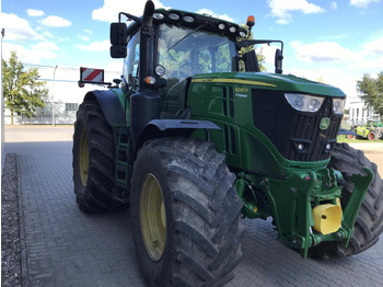 Farm tractor John Deere 6230R: picture 2