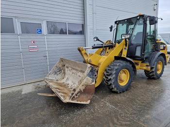 Wheel loader CATERPILLAR 906M