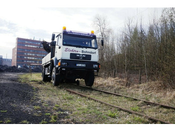 Truck mounted aerial platform MAN 18.280 4x4 HIAB 166 Road RAIL Two way Schiene: picture 2