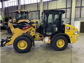 Wheel loader CATERPILLAR 906