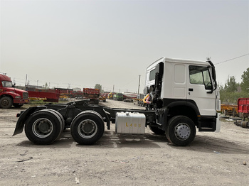 Tractor unit SINOTRUK Howo 371 Truck Head: picture 3