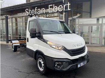 Cab chassis truck IVECO Daily 35s14