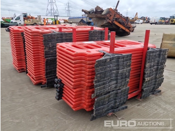 Construction equipment Stillage of Plastic Pedestrian Fencing (3 of): picture 5