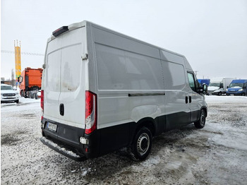 Panel van Iveco Daily 35S16: picture 3