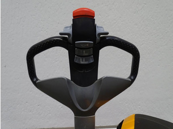 Pallet truck Still EXU18: picture 3