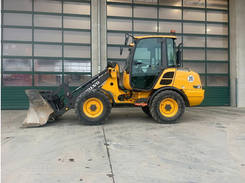 Wheel loader VOLVO