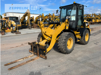 Wheel loader CATERPILLAR 908M