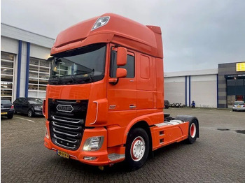 Tractor unit DAF XF 460