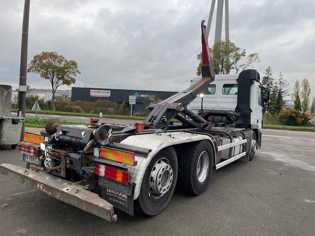 Hook lift truck Mercedes Actros 2544: picture 6