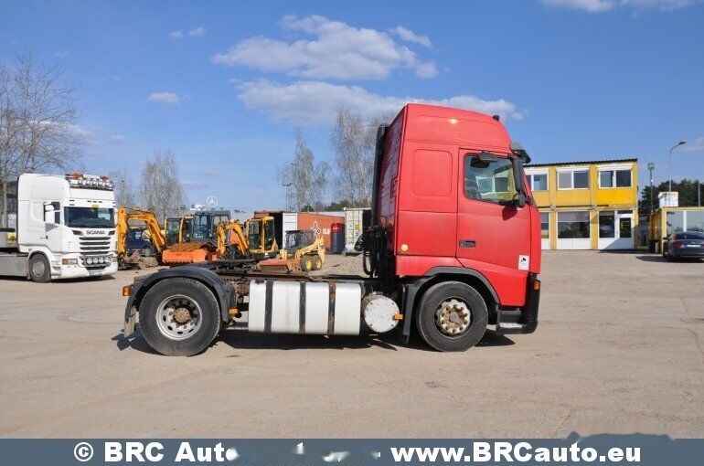 Tractor unit Volvo FH12 ADR: picture 8