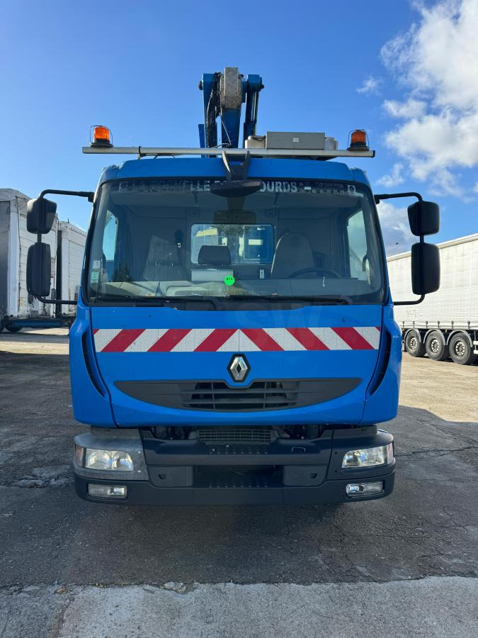 Truck mounted aerial platform Renault Midlum 180: picture 8