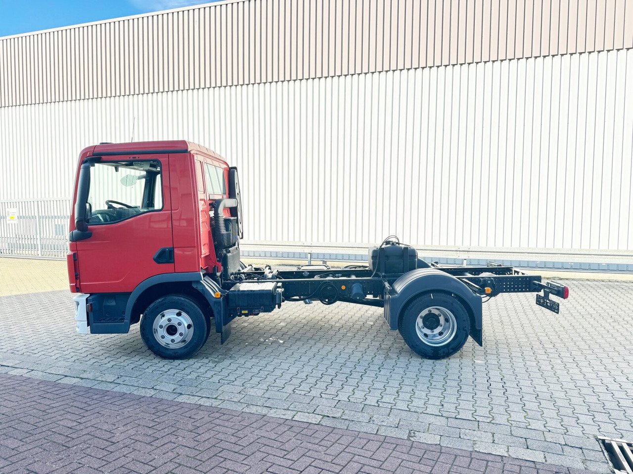 New Cab chassis truck MAN TGL 8.190 4x2 BB CH TGL 8.190 4x2 BB CH, Nebenantrieb: picture 13