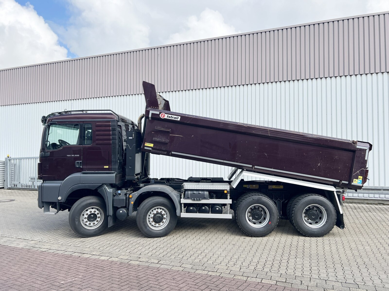 Leasing of MAN TGS 35.500 8X6H BL TGS 35.500 8X6H BL, HydroDrive, PriTarder, Stahlmulde ca. 14m³, hydr. Heckklappenöffnung MAN TGS 35.500 8X6H BL TGS 35.500 8X6H BL, HydroDrive, PriTarder, Stahlmulde ca. 14m³, hydr. Heckklappenöffnung: picture 11