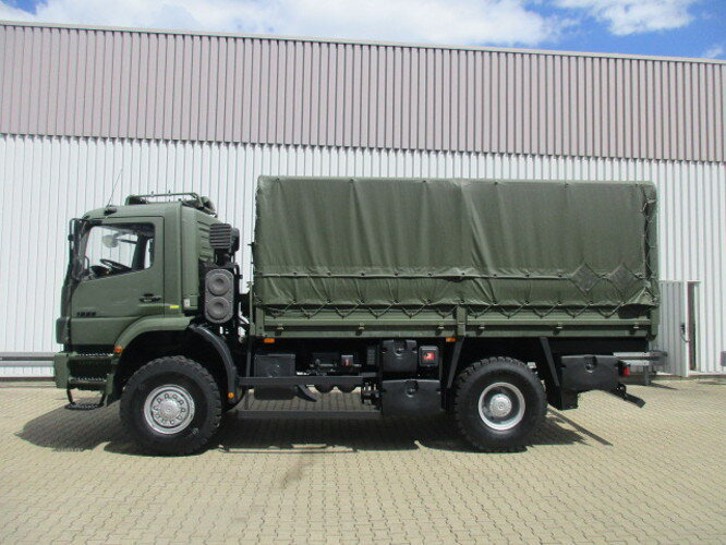 Dropside/ Flatbed truck Mercedes-Benz Axor 1829 A 4x4 Axor 1829 A 4x4: picture 8