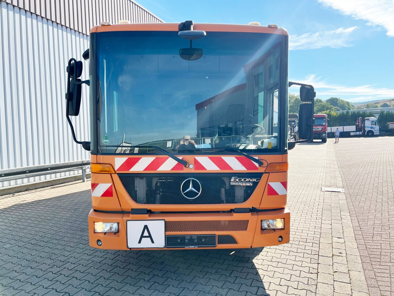 Leasing of Mercedes-Benz Econic 2629 L/NLA 6x2/4 Econic 2629 L/NLA 6x2/4, EEV, Lenkachse, FAUN Rotopress 519L, Zöller-Schüttung Mercedes-Benz Econic 2629 L/NLA 6x2/4 Econic 2629 L/NLA 6x2/4, EEV, Lenkachse, FAUN Rotopress 519L, Zöller-Schüttung: picture 8