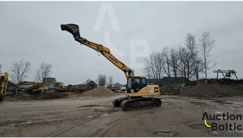 Crawler excavator Komatsu PC180LC: picture 10