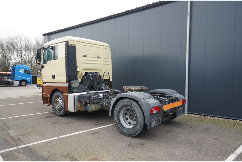 Tractor unit MAN TGX 18.400 RETARDER MANUAL GEARBOX 674.300km: picture 8