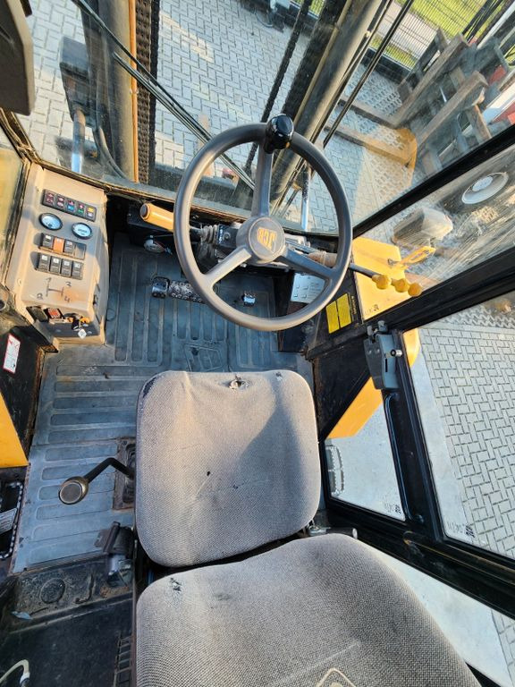 Diesel forklift JCB 930 4x4: picture 9