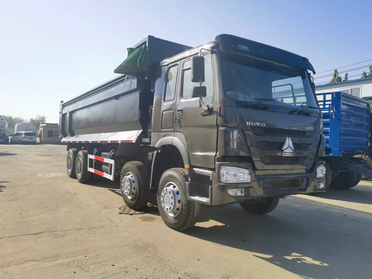 Tipper Sinotruk HOWO 8*4 Dump truck: picture 8