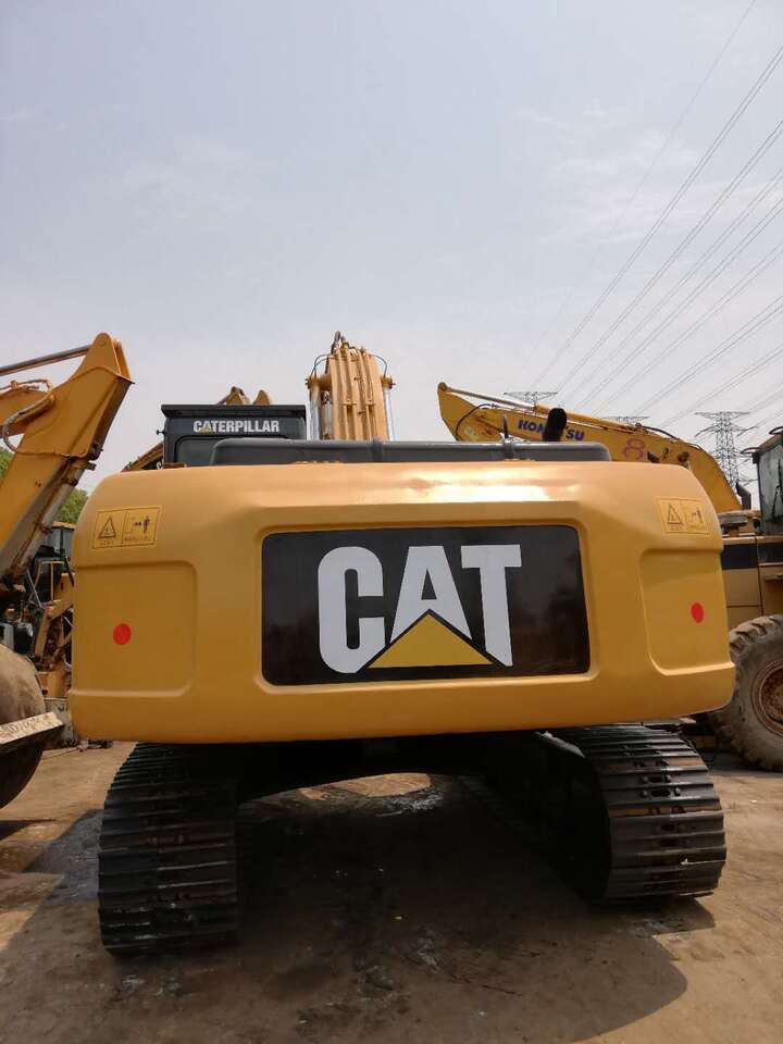 Crawler excavator Cat 325D: picture 8