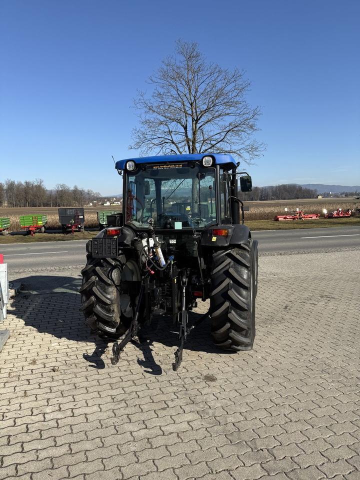 Farm tractor New Holland T4030 DeLuxe: picture 8