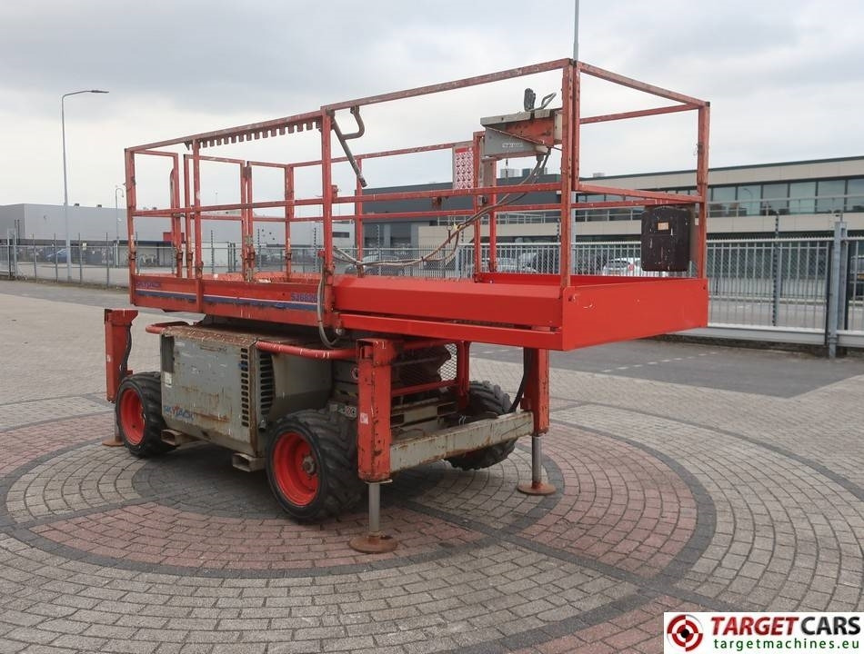 Leasing of SkyJack SJ6826 RT Diesel 4x4 Scissor Work Lift 992cm  SkyJack SJ6826 RT Diesel 4x4 Scissor Work Lift 992cm: picture 24