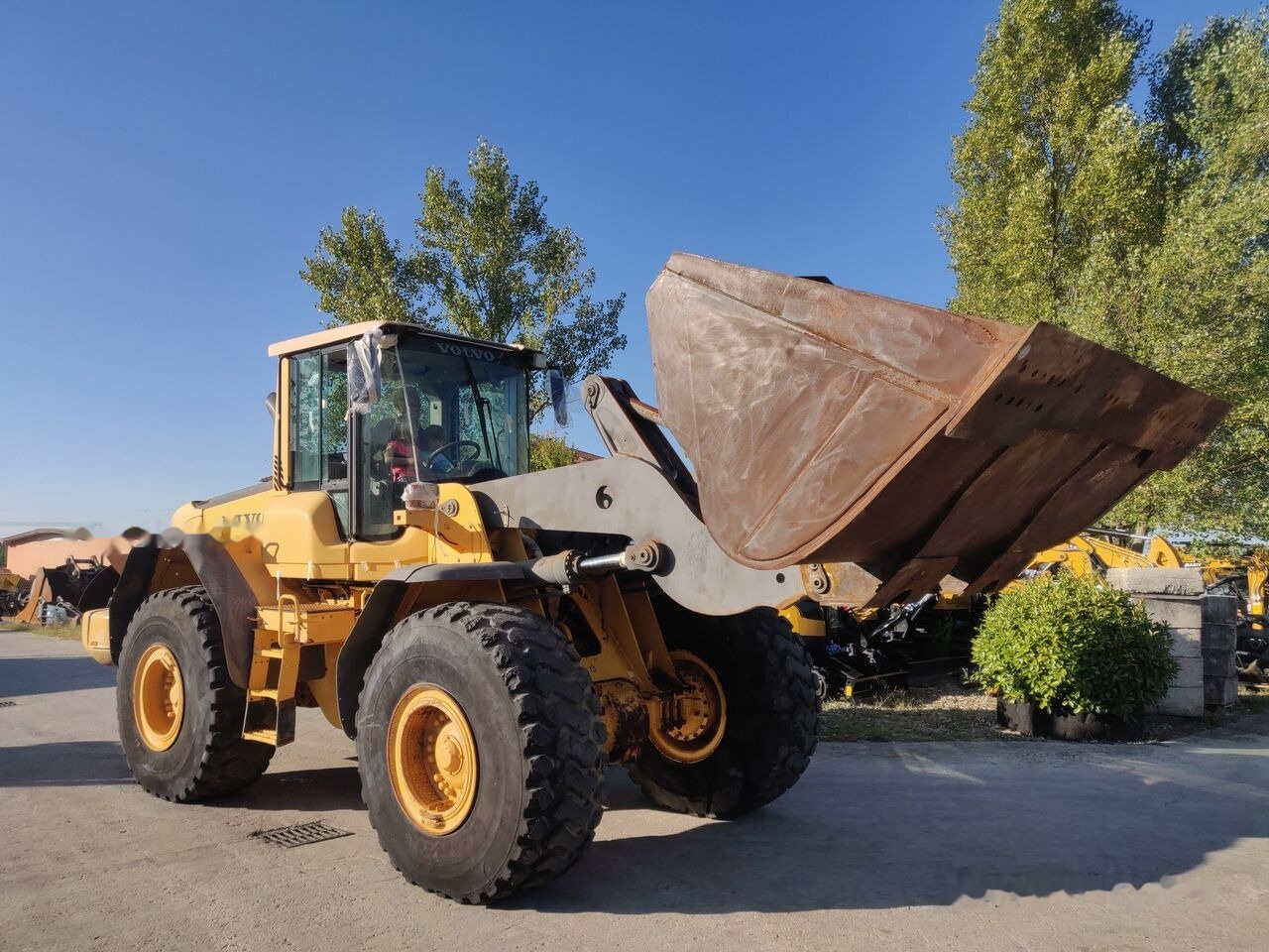 Wheel loader Volvo L110F: picture 7