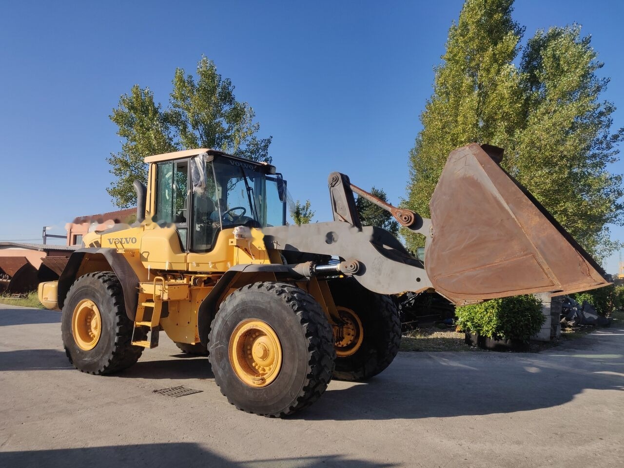 Wheel loader Volvo L110F: picture 8