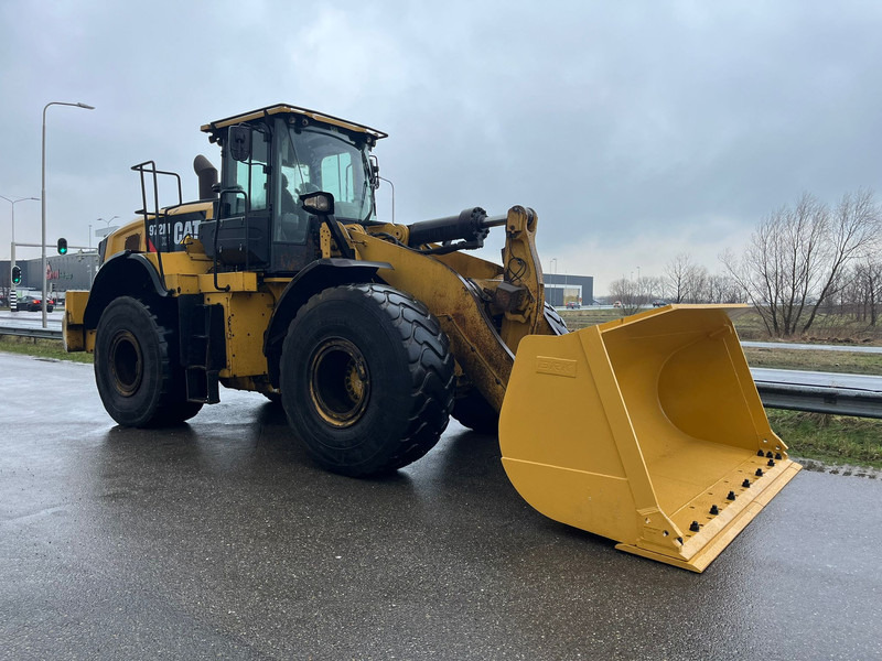 Wheel loader Caterpillar 972M XE - New bucket edge: picture 6