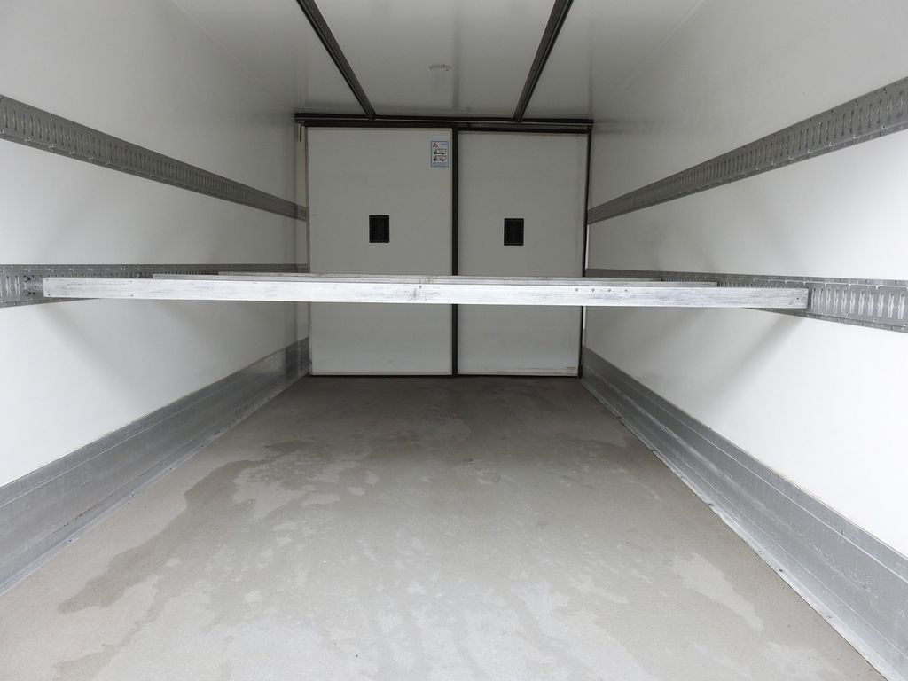 Leasing of Mitsubishi CANTER FUSO  CONTAINER  REFRIGERATOR  -4*C LIFT  Mitsubishi CANTER FUSO  CONTAINER  REFRIGERATOR  -4*C LIFT: picture 11