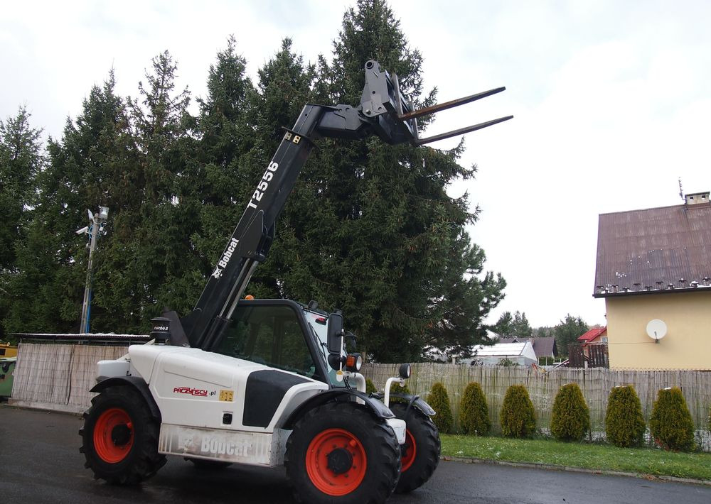 Telescopic handler Ładowarka teleskopowa Bobcat T2556 2005 Ładowarka teleskopowa BOBCAT: picture 8