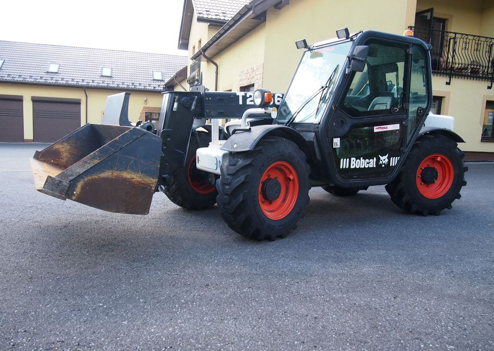 Telescopic handler Ładowarka teleskopowa Bobcat T2556 2005 Ładowarka teleskopowa BOBCAT: picture 19