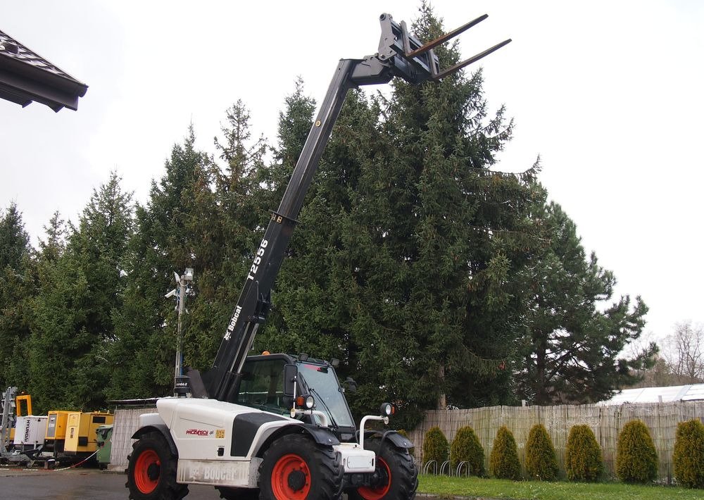 Telescopic handler Ładowarka teleskopowa Bobcat T2556 2005 Ładowarka teleskopowa BOBCAT: picture 7