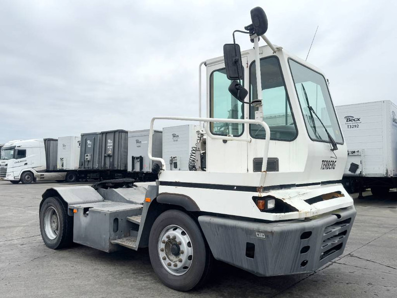 Terminal tractor Terberg YT222 - Dutch truck / Automatic / 55t Payload: picture 6