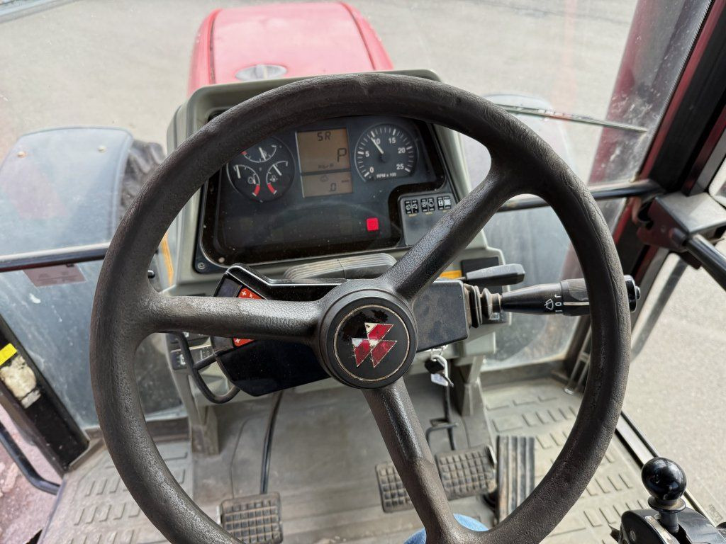Leasing of  Massey Ferguson MF8260 Massey Ferguson MF8260: picture 16