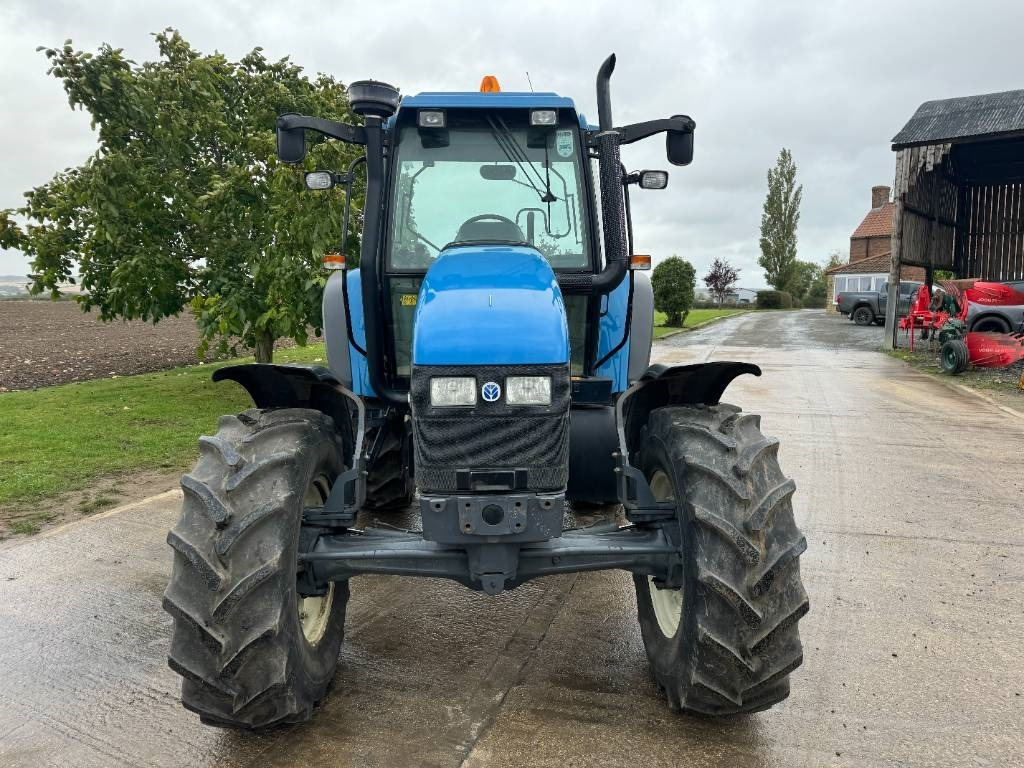 Farm tractor New Holland TS 115 SLE: picture 11