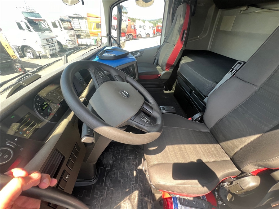 Tractor unit Volvo FH500: picture 19