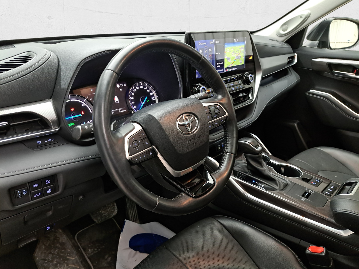 Car TOYOTA HIGHLANDER SUV: picture 12