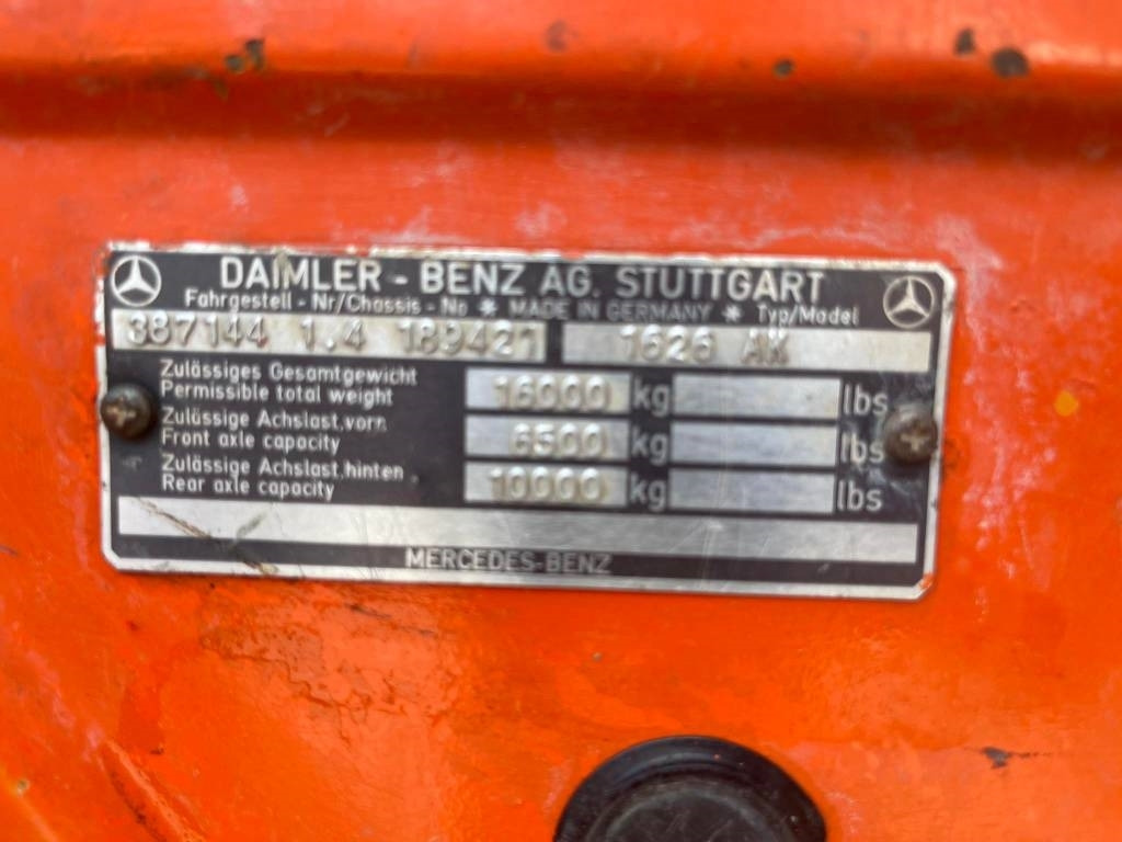 Crane truck Mercedes-Benz 1626K: picture 8