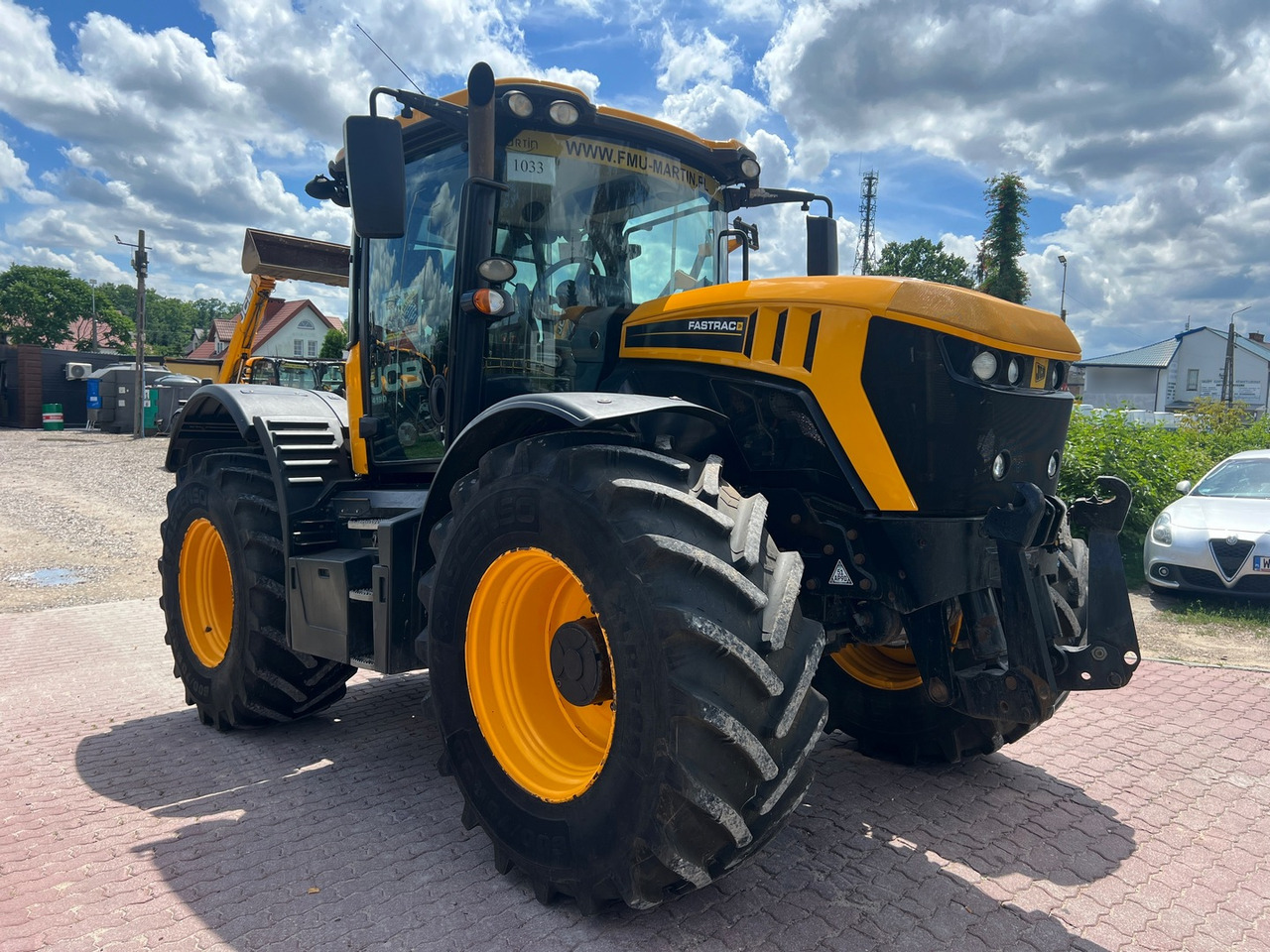 Farm tractor JCB Fastrac 4190/4220: picture 7