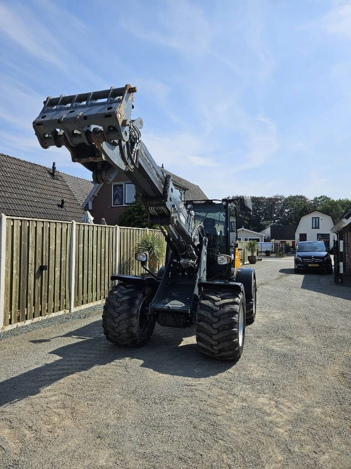 Telescopic wheel loader GiANT V 761 T: picture 9