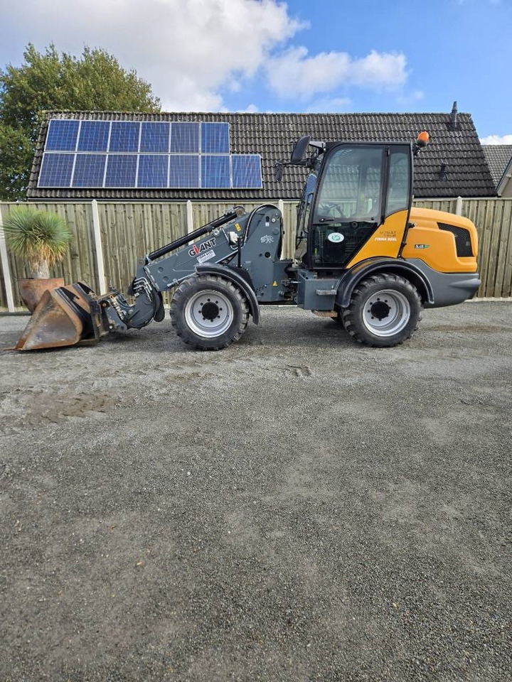 Telescopic wheel loader GiANT V 761 T: picture 24